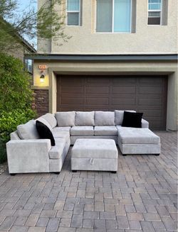 Sectional couch with ottoman