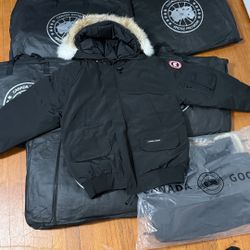 Canada goose bomber Jacket 