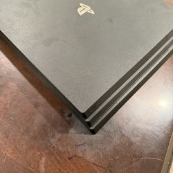 PS4 Pro 