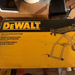 DEWALT Rolling Miter Saw Stand 