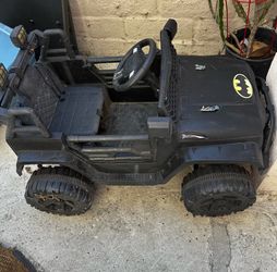 Free stuff, ride on car and car bed
