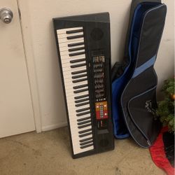 Yamaha PSR-F51 Keyboard