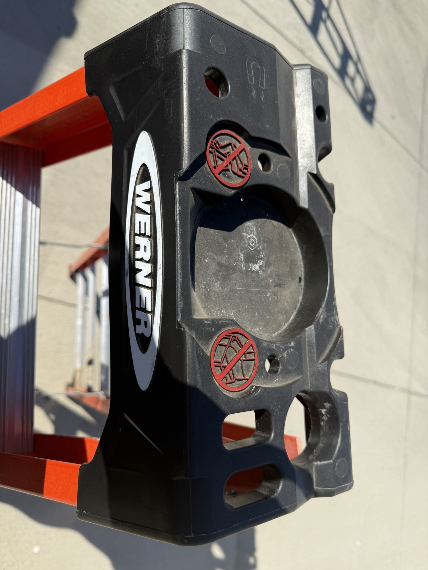 Werner 6 Feet Fiberglass Ladder