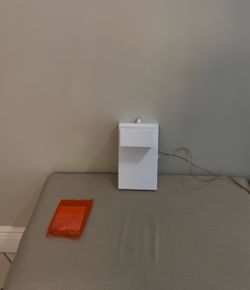 New White Led Light Outdoor Lamp , Dusk to Dawn Sensor ( hardwired/ only one )
