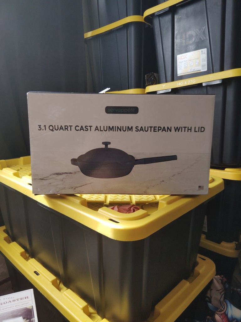 3.1 Court Cast Aluminum Saute Pan With The Lid