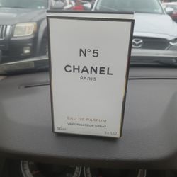 Chanel No5  3.4 Oz Eaude Perfume
