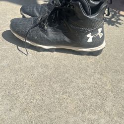 Underarmour Football Cleats Size 11