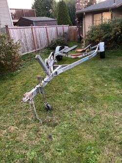 Boat trailer