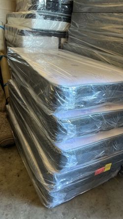 Twin Mattress With box Spring (NEW)