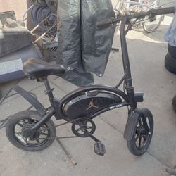 Jetson Bolt Pro Folding Electric Bike in black.