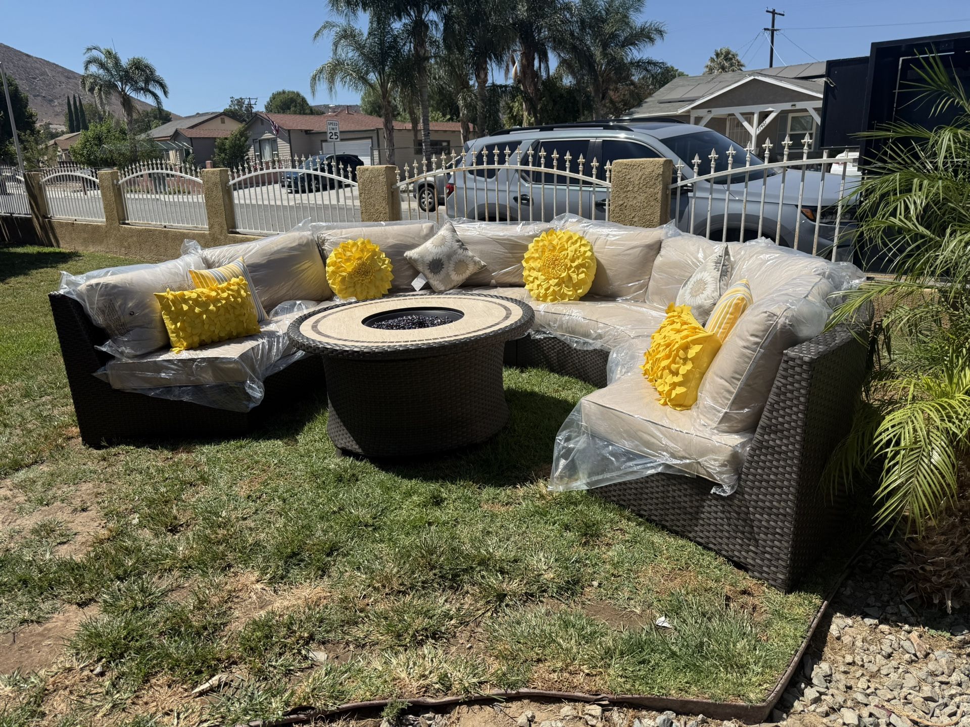 Brand New Patio Outdoor Furniture Set With Fire Pit