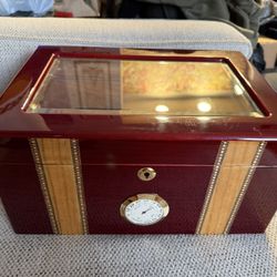 Mahogany Glass window humidor