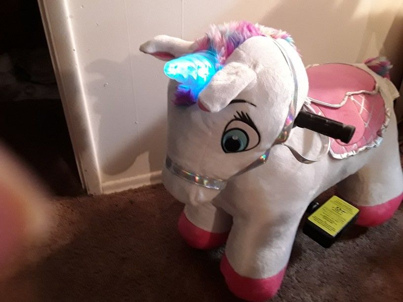 Willow Unicorn  Plush Ride-On
 With Stable