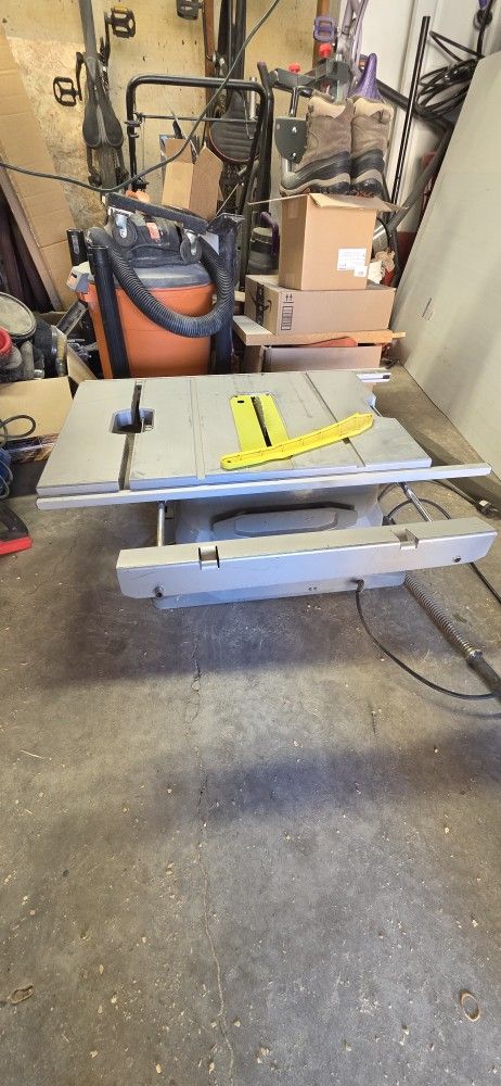 Table Saw 10in Blade 