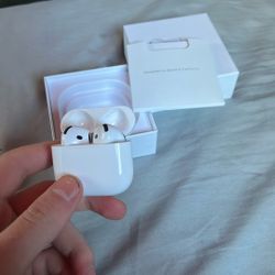 Airpods 4