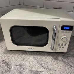 Cute & Compact Microwave 