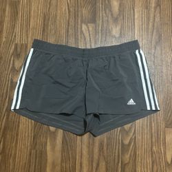 Adidas * Woman High Rise Aero Ready Pacer 3 Stripe Training Shorts XL 