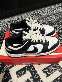 Nike dunk low pandas size 8