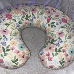 Bobby Nursing Pillow