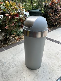 Round Trash Can / Bin