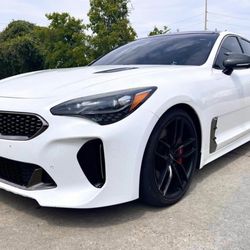 2019 KIA STINGER GT2