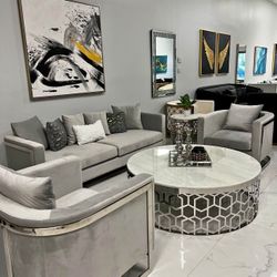 Limited time offer: exclusive deals on sectionals| Finance and delivery available!