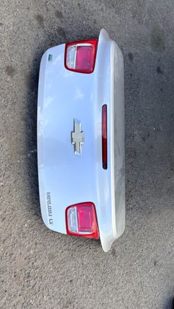 2016 Chevy Malibu trunk lid