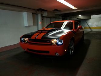 2009 Dodge Challenger R/T - hemi orange, low mileage