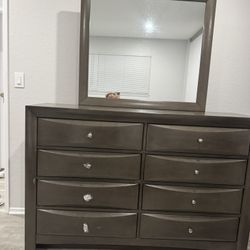Madison 8-Drawer Gray Dresser with Mirror 