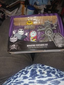 New NBC Statuaries Set 4 Pieces 