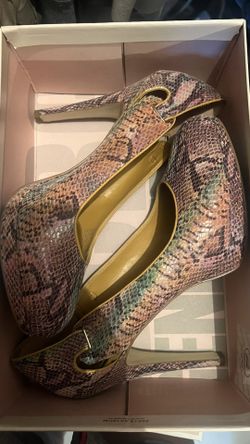 Womens Shoes Size Medium 10