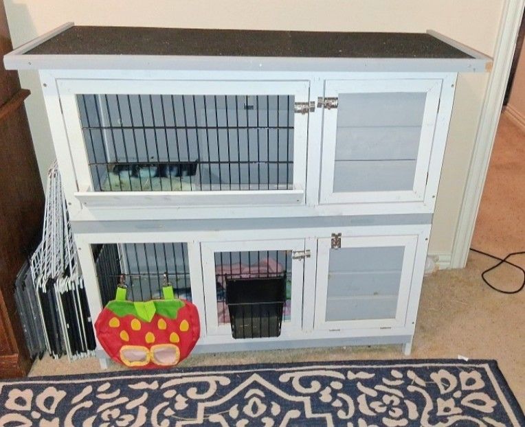 New 2 Story Small Animal Hutch