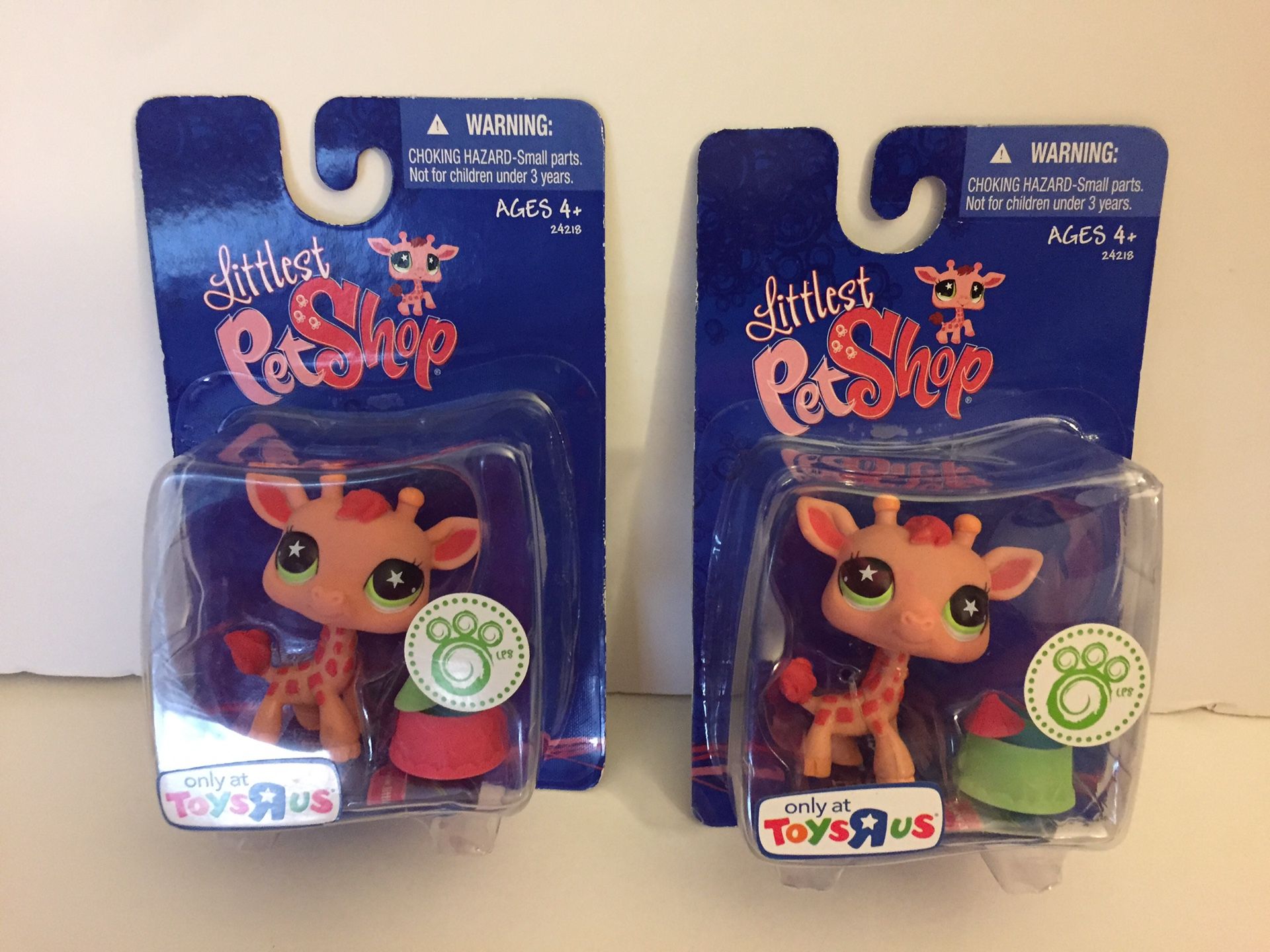 Littlest pet shop toys r us exclusive giraffe with stars # 943 new in box either green or red bowl