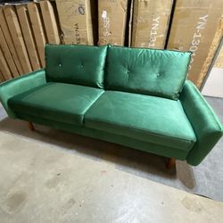 Green Velvet Couch 🛋️ Brand New In Box 📦 71” Width 