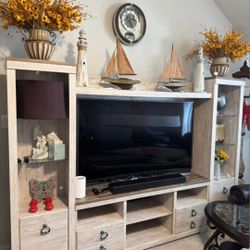 Rustic Wood Entertainment Console – Stylish & Spacious!