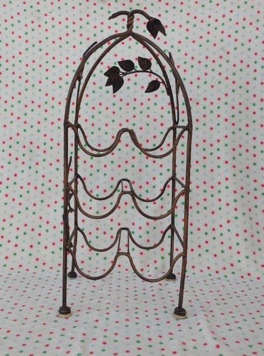 Grape Leaf 6 Slots Metal Wine Rack