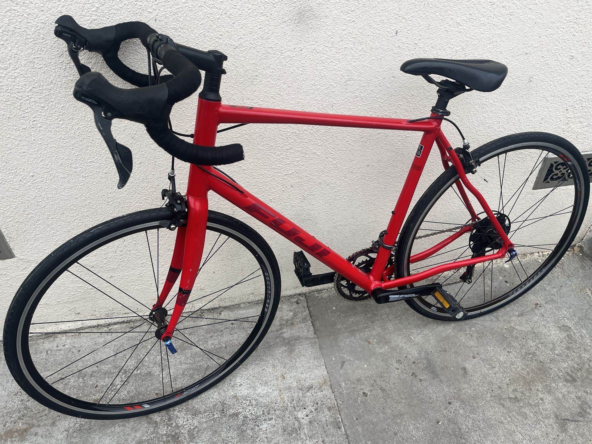 Fuji  Sportif 2.3 Road Bike 