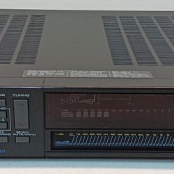 AKAI A/V Stereo Receiver (AA-V201) Tested and Working