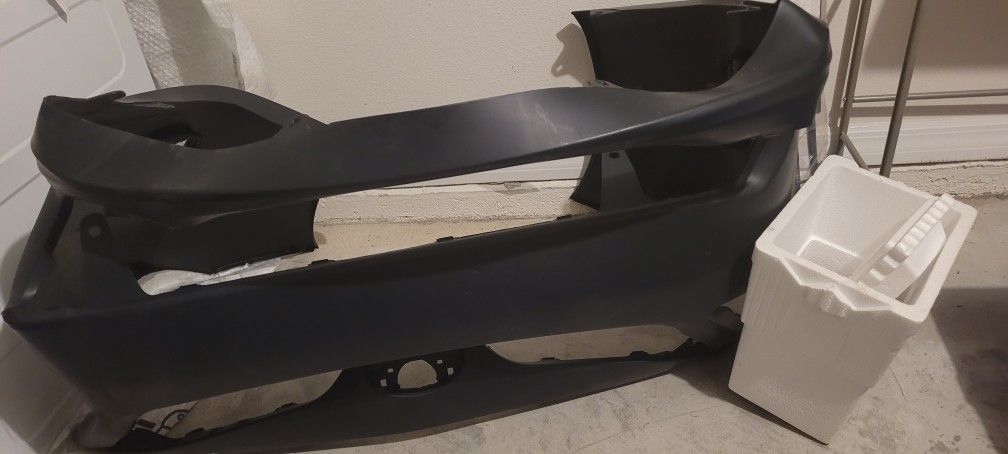 2013 Front Bumper Toyota Corolla New
