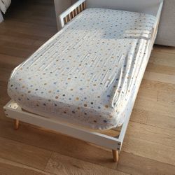 Toddler Bed With Mattress