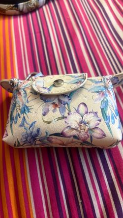 Flowery coin purse