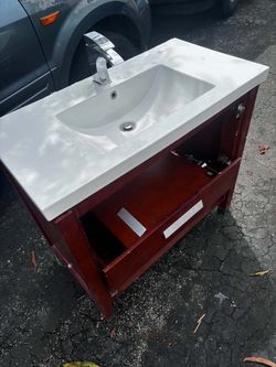 UBath Sink With Faucet 36”Lx18.5W
