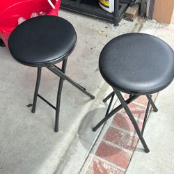 2 Stools 