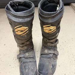 Men riding boots - Size 9