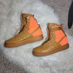 Nike Special Field Air Force 1 size 9.5