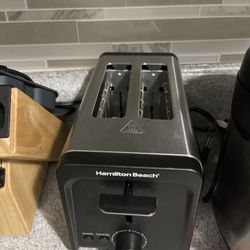 Hamilton Toaster 