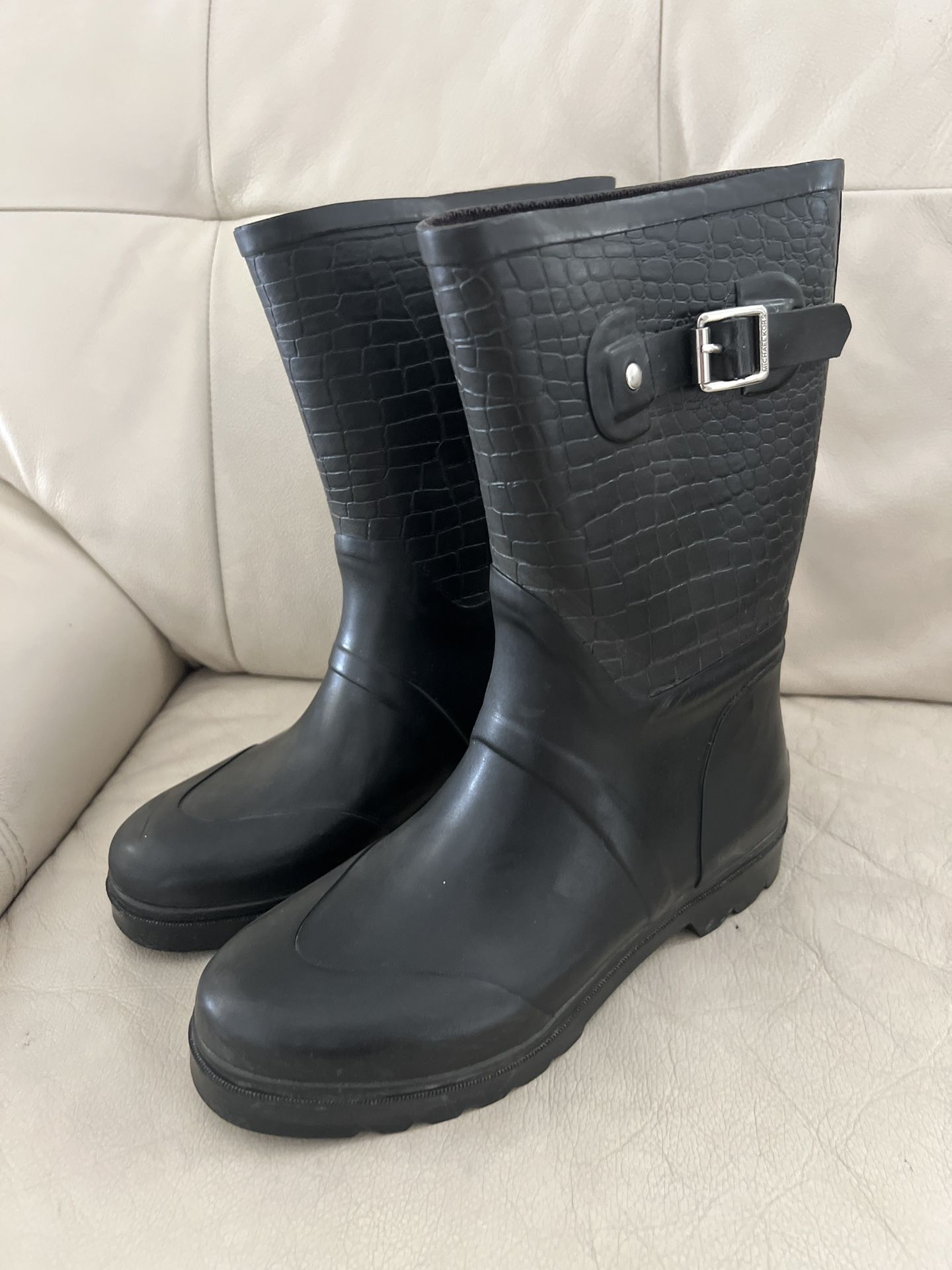 Michael Kors croc embossed rubber boots 6