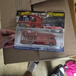 Hot Wheels Ferrari With Transport 