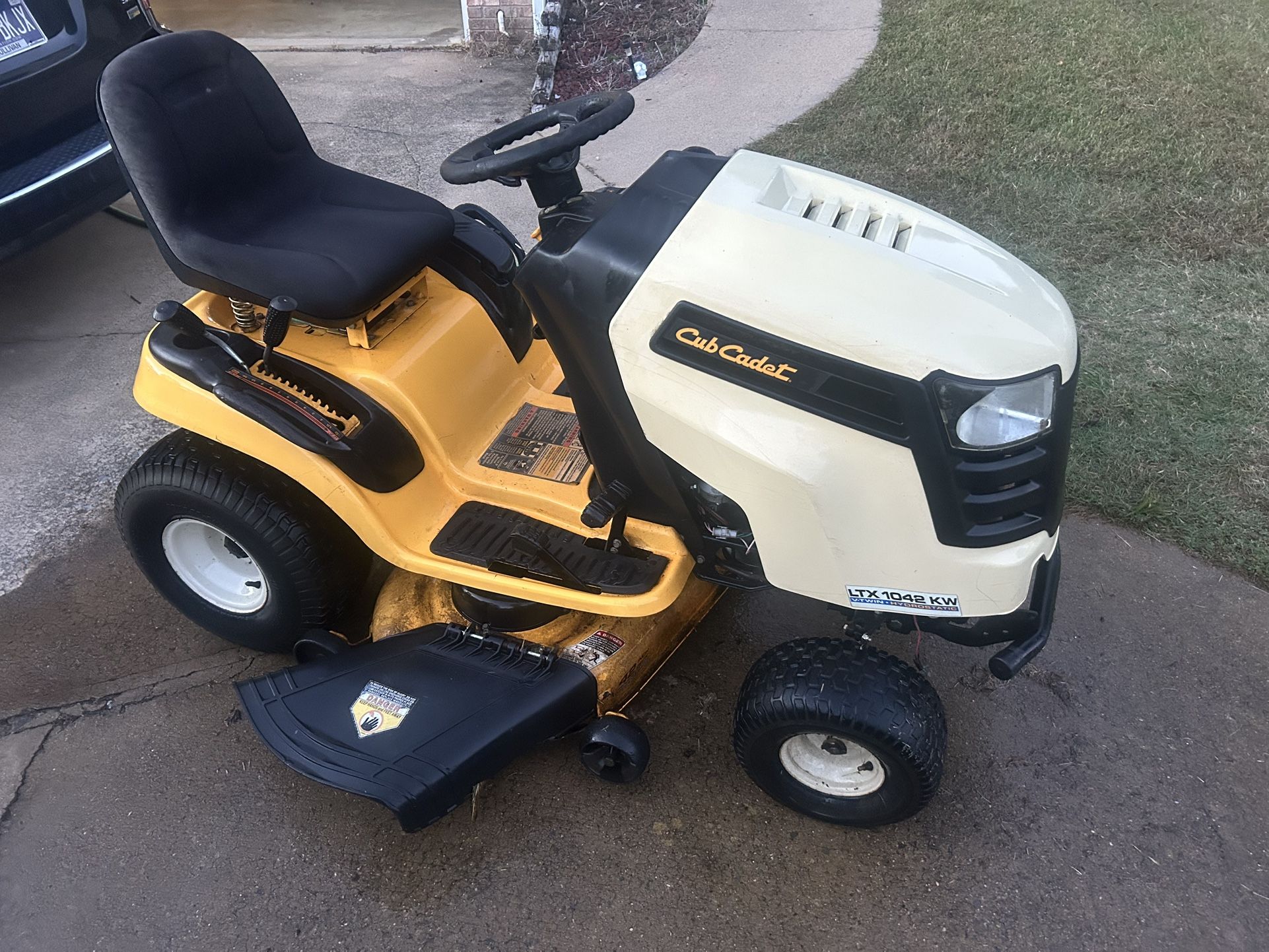 Cub cadet LTX 1042