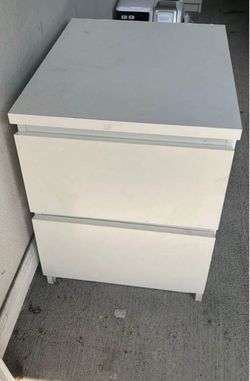 Night stand